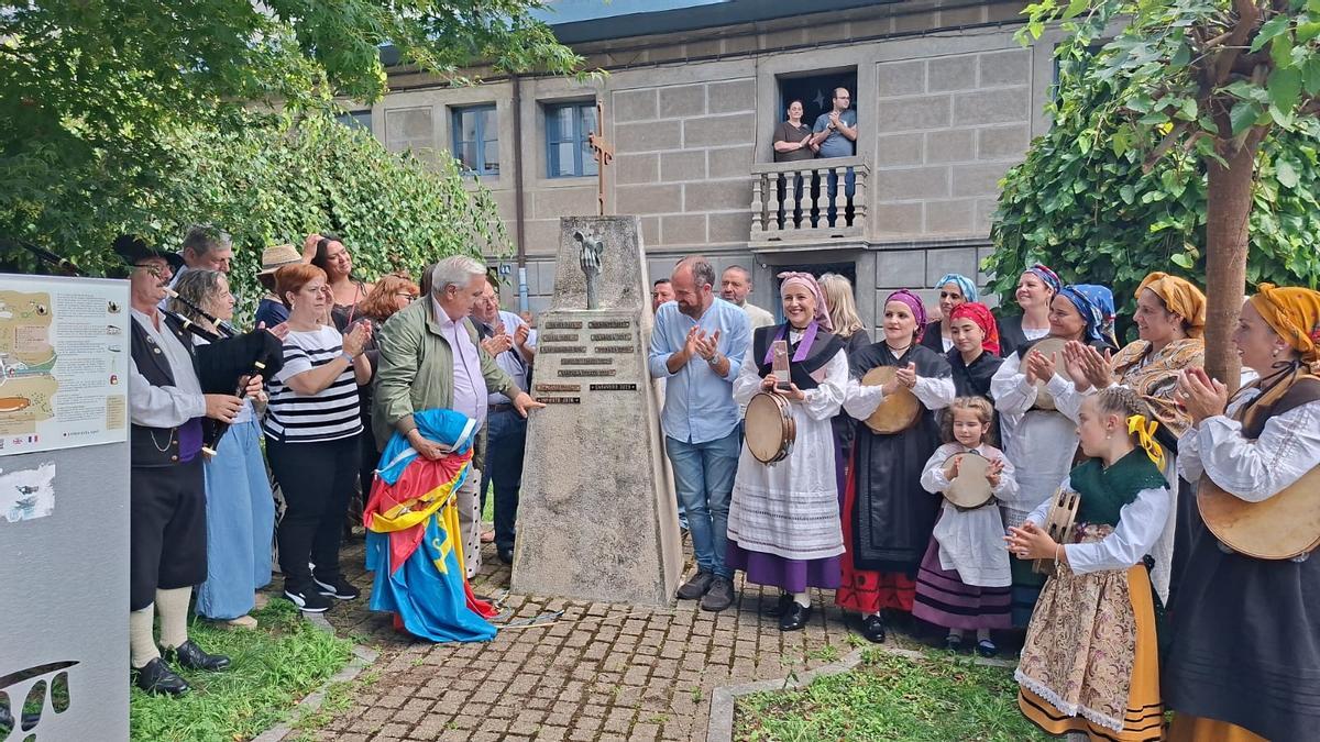 En imágenes: Navelgas celebra el XLIV Día de los Pueblos con un hermanamiento con Infiesto En imágenes: Navelgas celebra el XLIV Día de los Pueblos con un hermanamiento con Infiesto