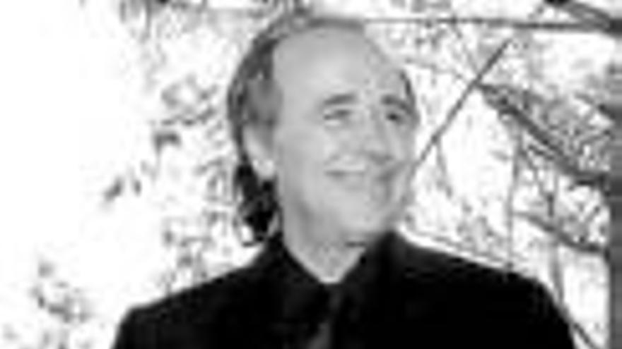 Joan Manuel Serrat. El cantautor ya es caballero de honor de Francia