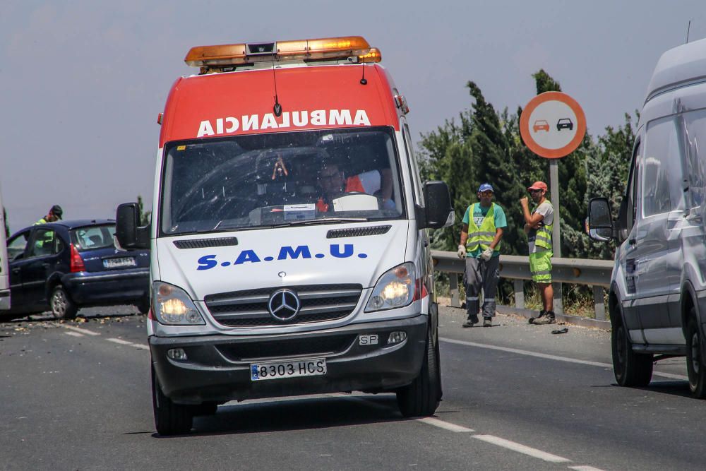 Ocho heridos en un accidente de tráfico en Callosa