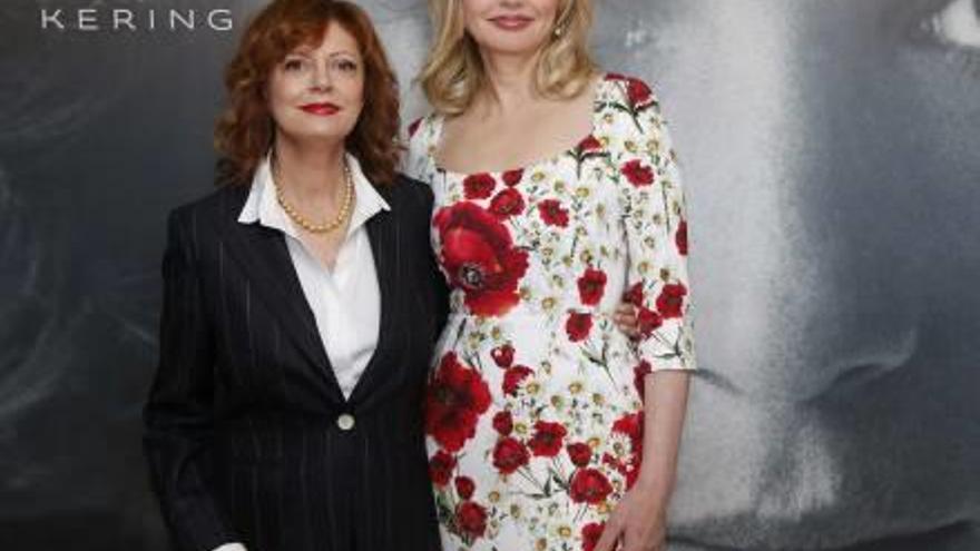 Las actrices Susan Sarandon y Geena Davis, ayer en Cannes.