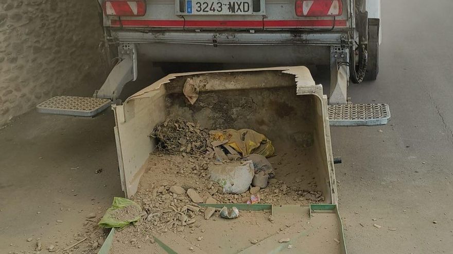 La Cerdanya busca els industrials que aboquen runa als contenidors per sancionar-los