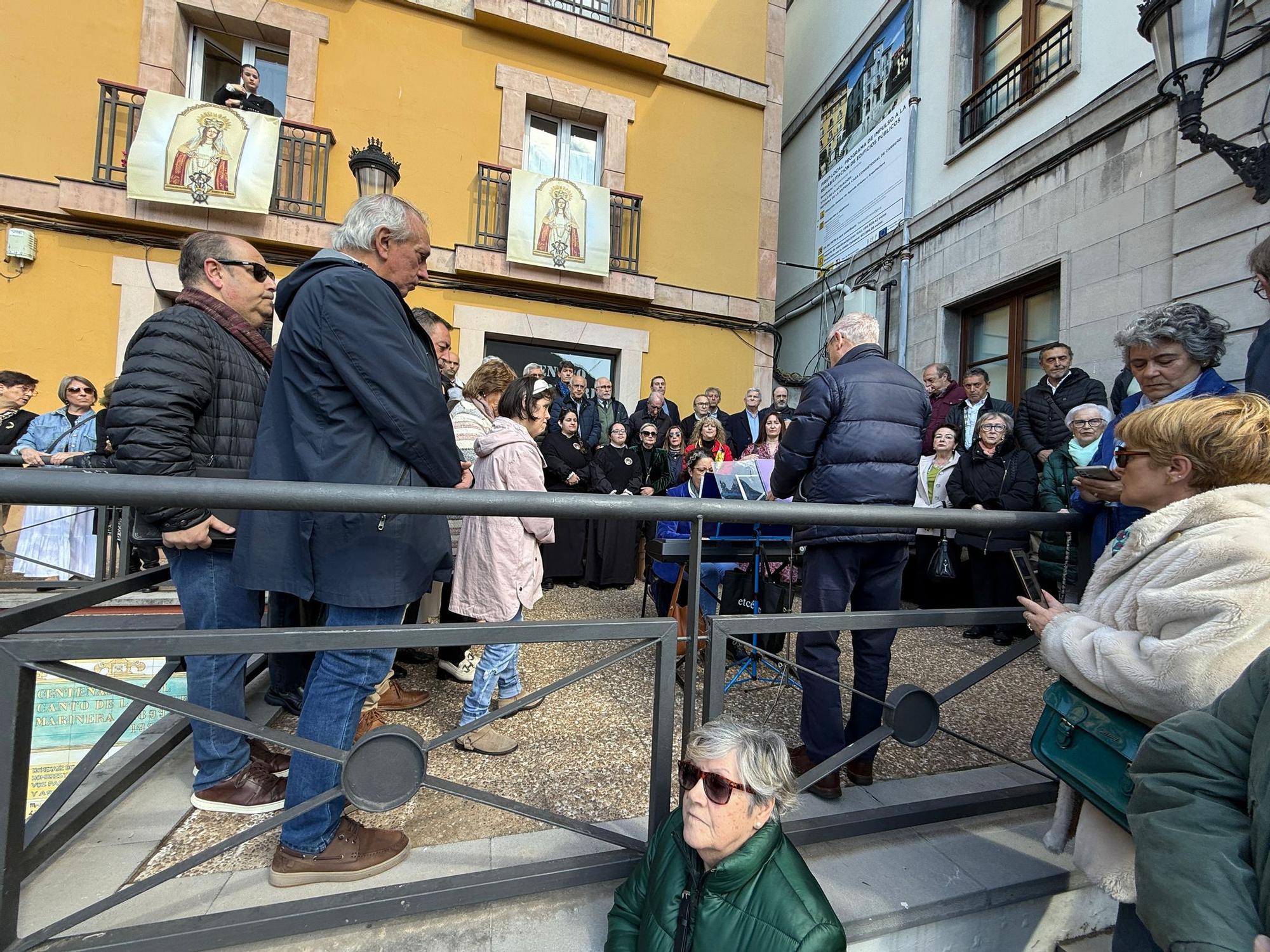Así vivió Candas el cierre de su Semana Santa con la Procesion del Encuentro