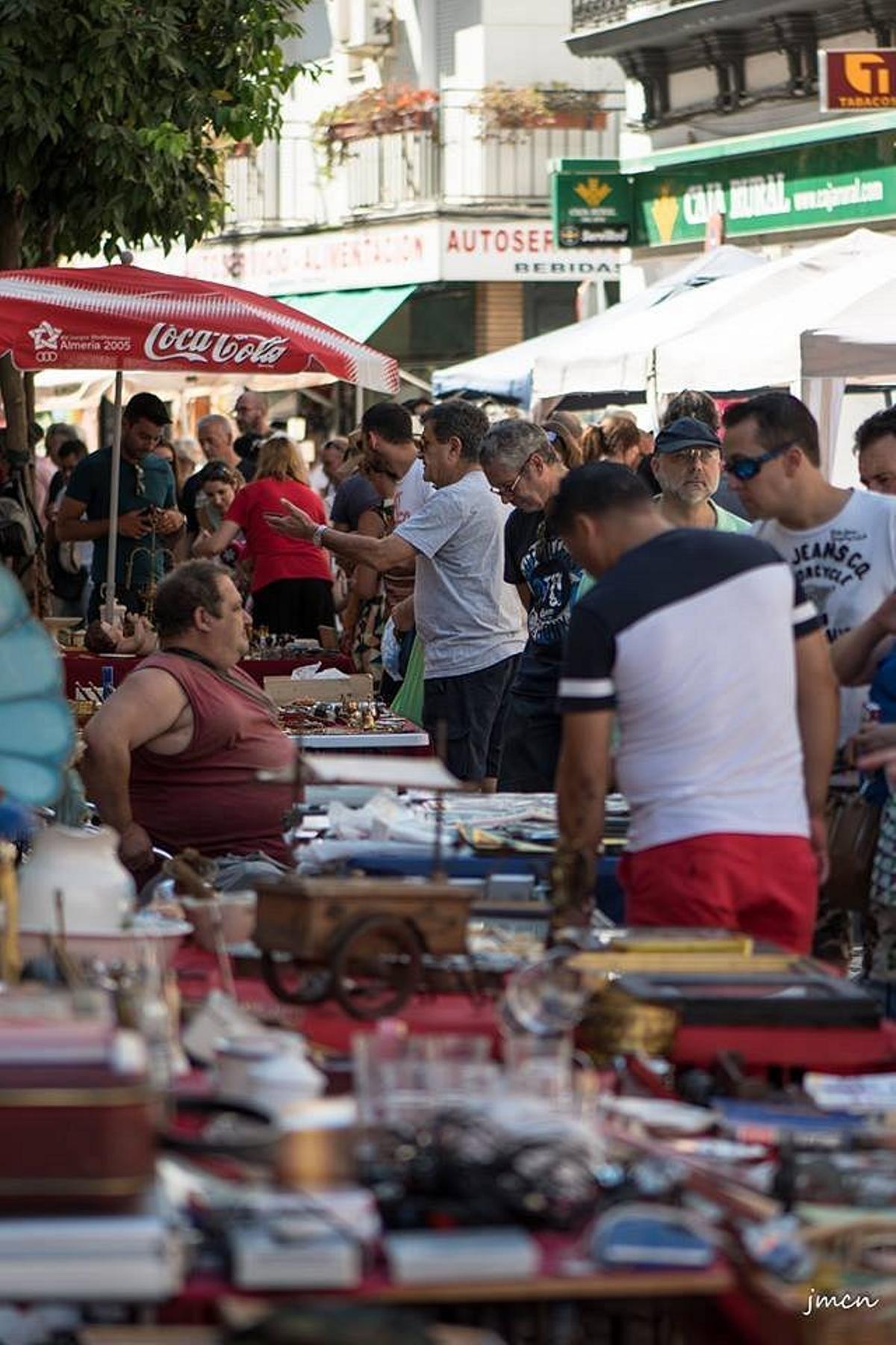 Mercadillo del Jueves, en la calla Feria.