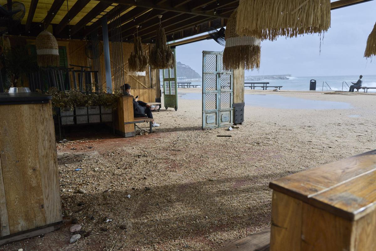 Les fotos dels efectes de la llevantada al passeig de Blanes