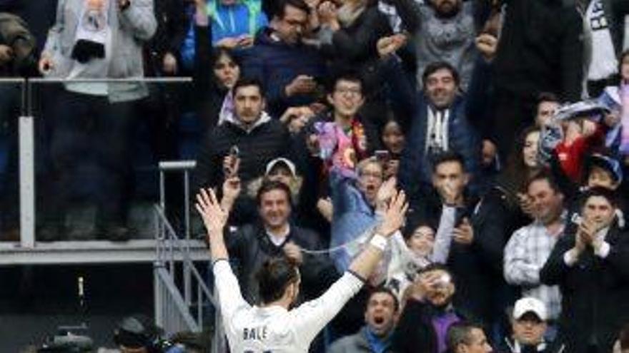 El Madrid supera l&#039;Espanyol fent el mínim esforç i amb la reaparició amb gol de Bale