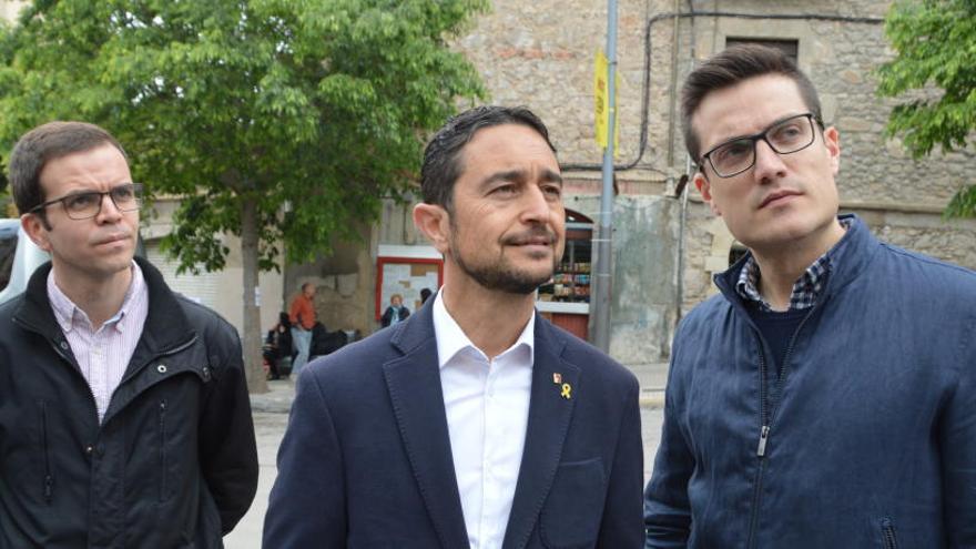 Per la dreta, l&#039;alcalde de JxBerga, Jordi Sabata, el conseller Damià Calvet i Ferran Aymerich  de la candidatura