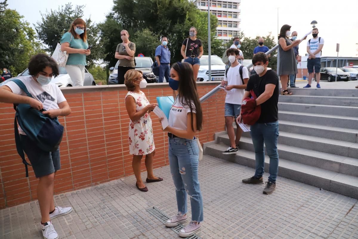 Las imágenes de la PEvAU de septiembre: 731 estudiantes se examinan en Córdoba