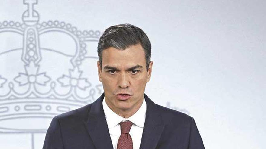 El presidente del Gobierno, Pedro Sánchez, anuncia medidas ayer tras la decisión del Supremo.