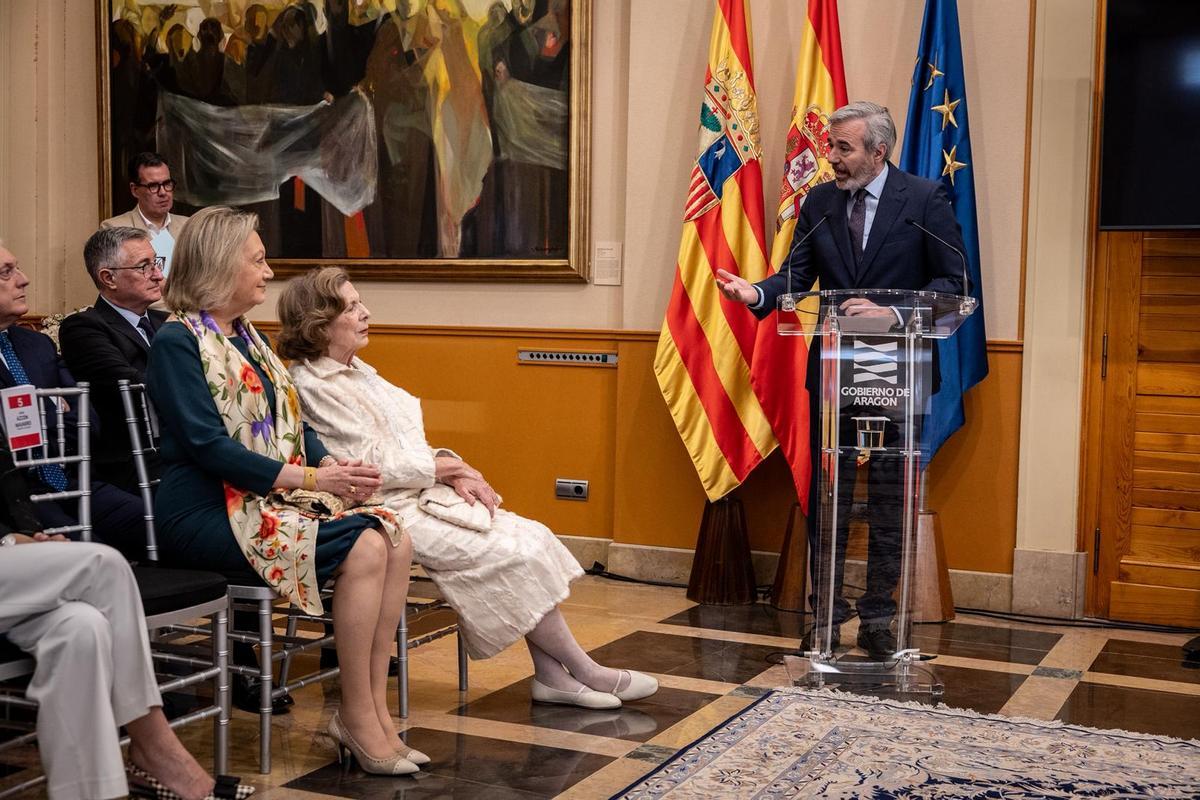 El Gobierno de Aragón presenta el retrato de la expresidenta Luisa Fernanda Rudi.
