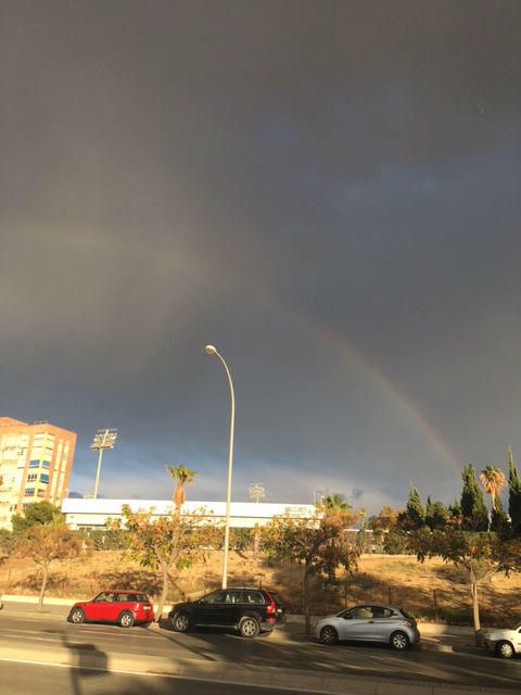 El arcoíris desde la avenida Doctor Rico