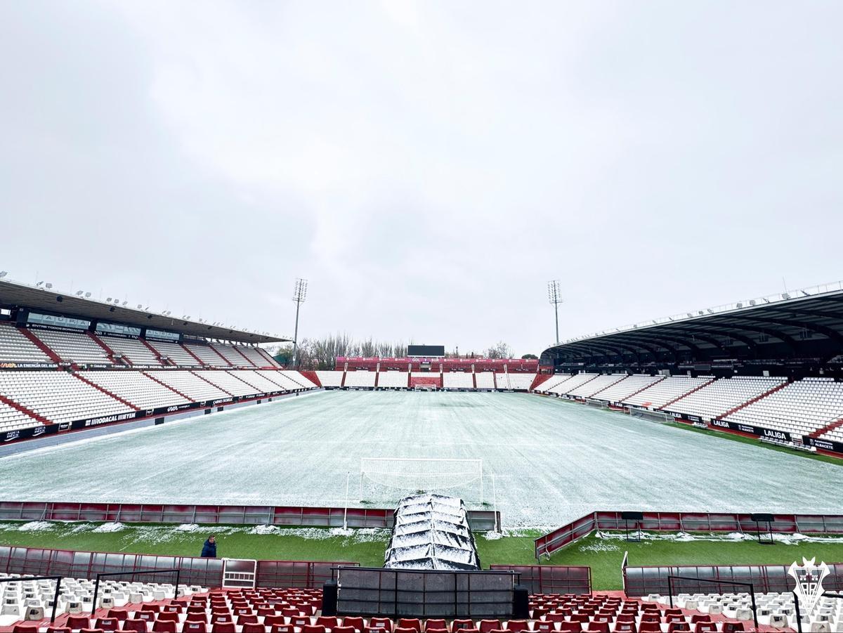 Imagen del estadio del Carlos Belmonte, esta mañana.