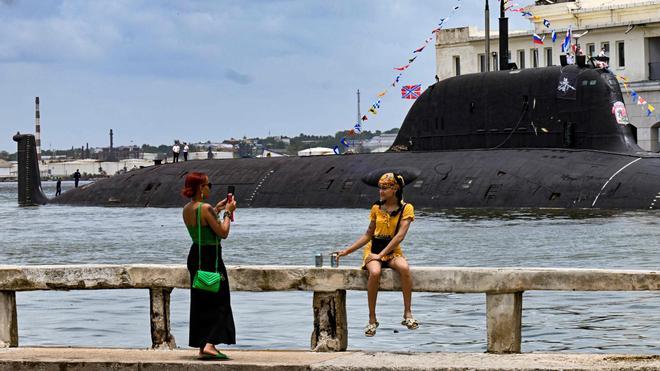 Llegan a La Habana una fragata y un submarino nuclear rusos