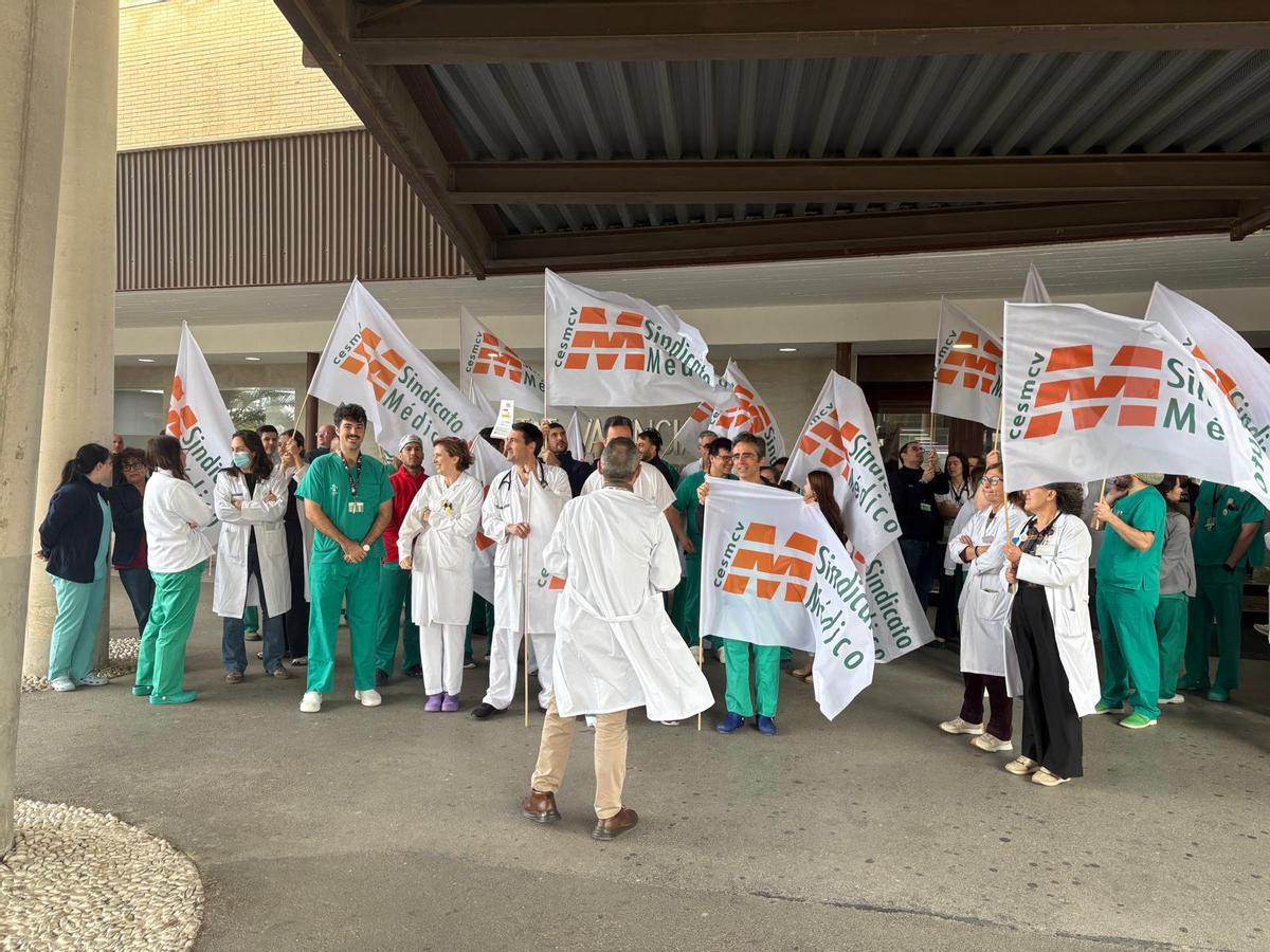 Concentración de médicos convocada este lunes en el Hospital General de Elche
