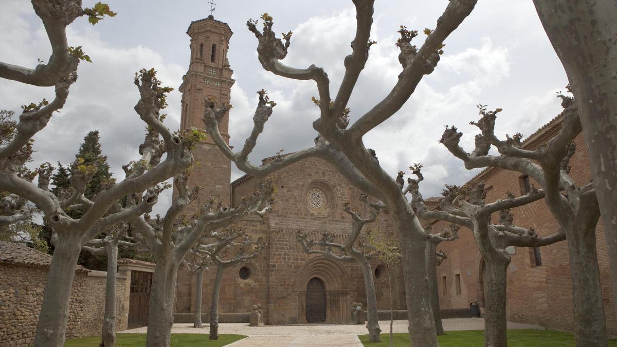 Acceso al Monasterio de Veruela, que es propiedad de la Diputación de Zaragoza.