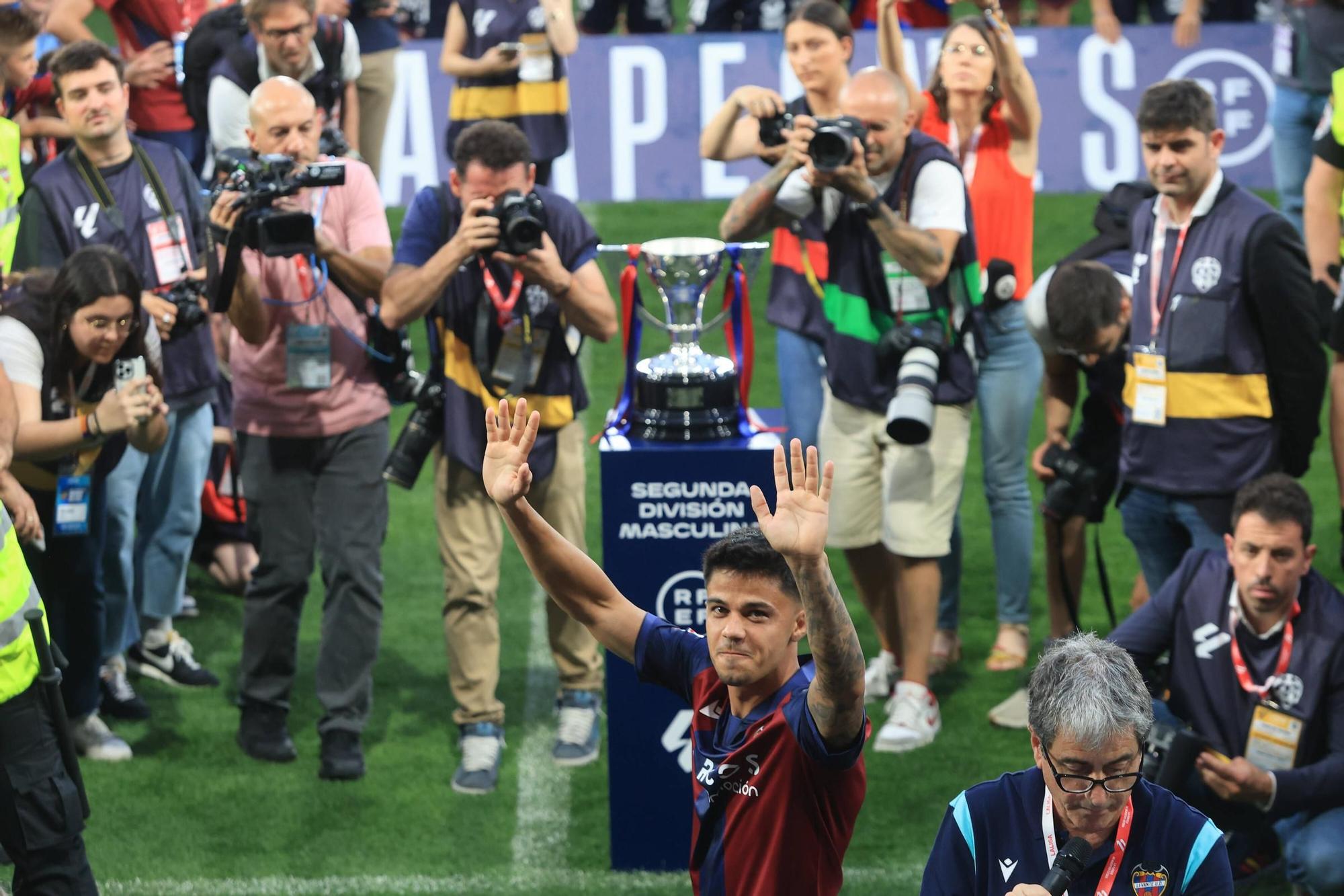 Las mejores imágenes de la celebración del Levante en el Ciutat