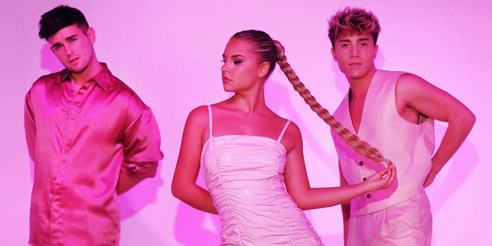 Mantra son Charly Weinberg, Paula Pérez y Carlos Marcos