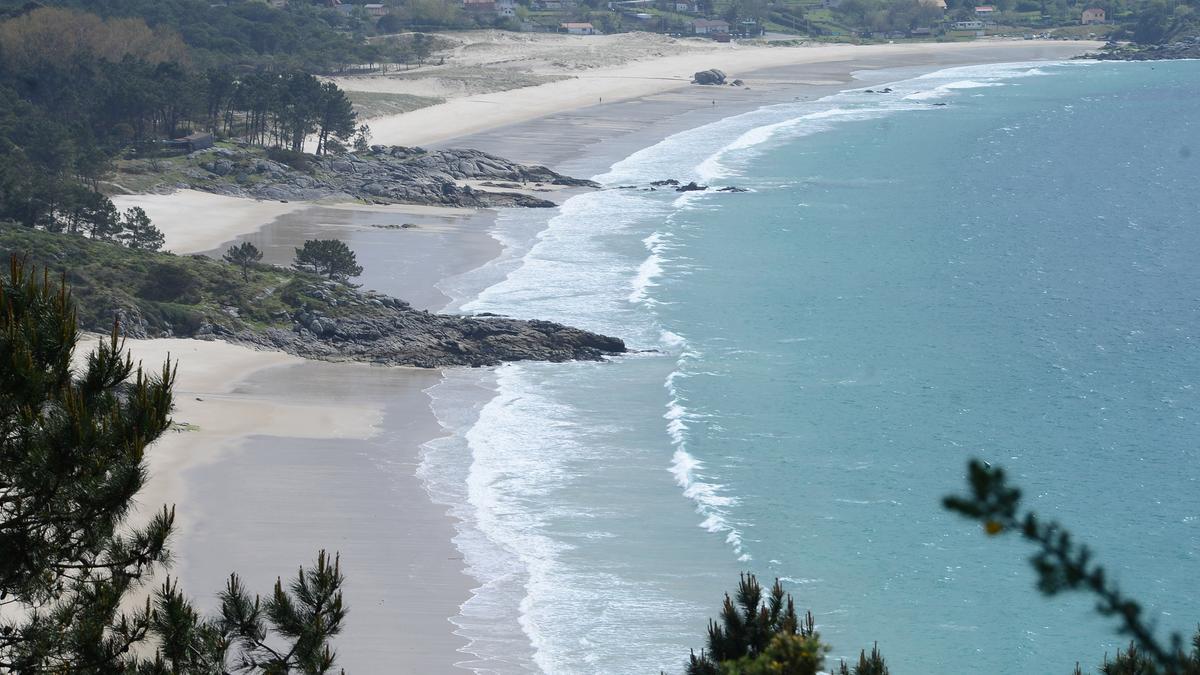 Vista general de las playas de Barra, Viñó y Nerga