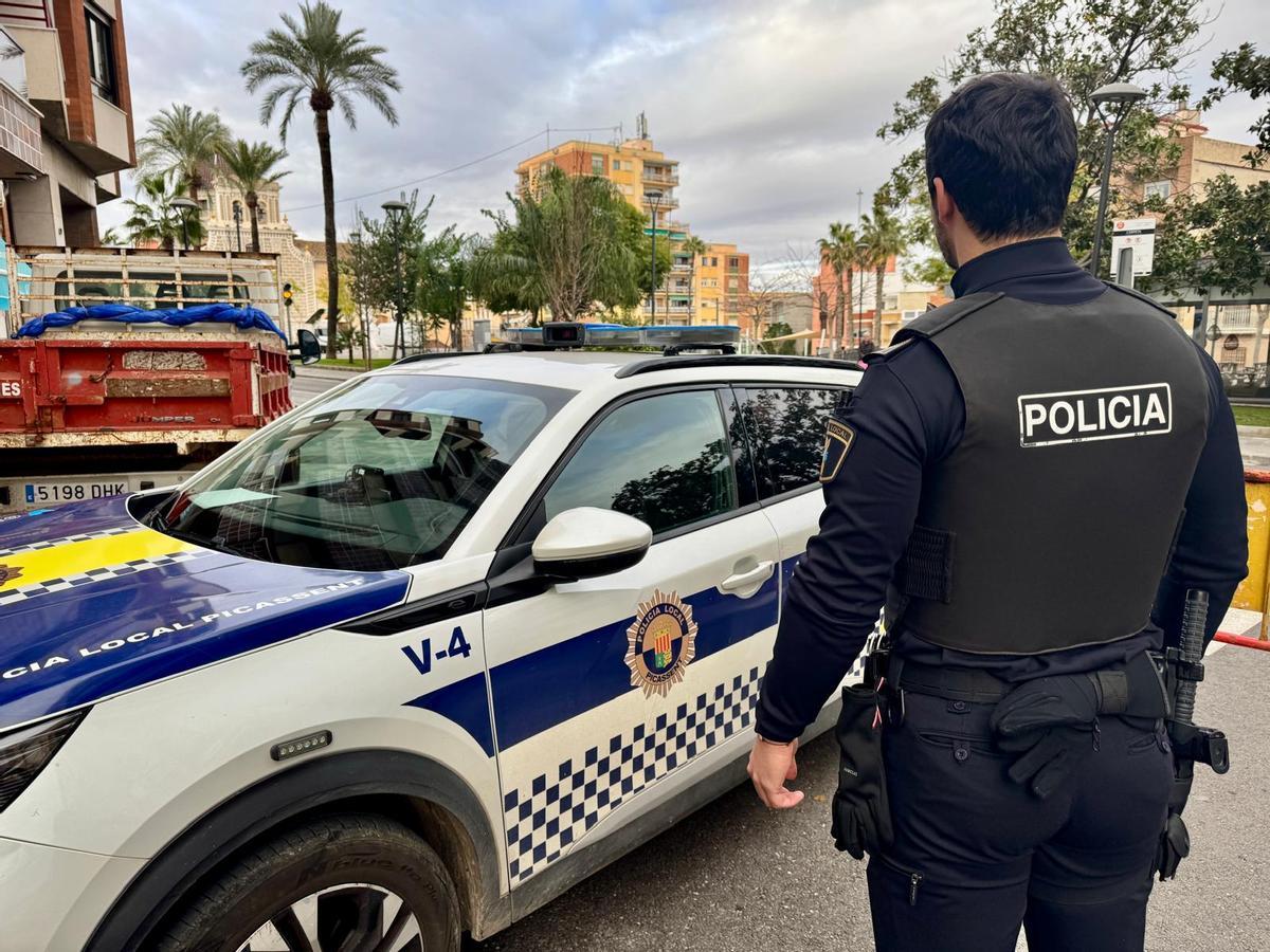 La Policía Local de Picassent detiene al presunto autor de un robo.