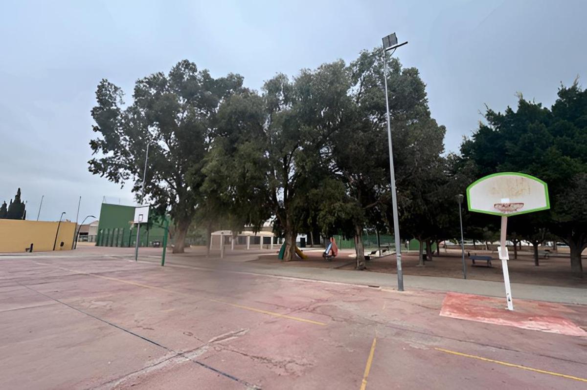 Aspecto actual del polideportivo de Rafal que va a recibir 200.000 euros en mejoras