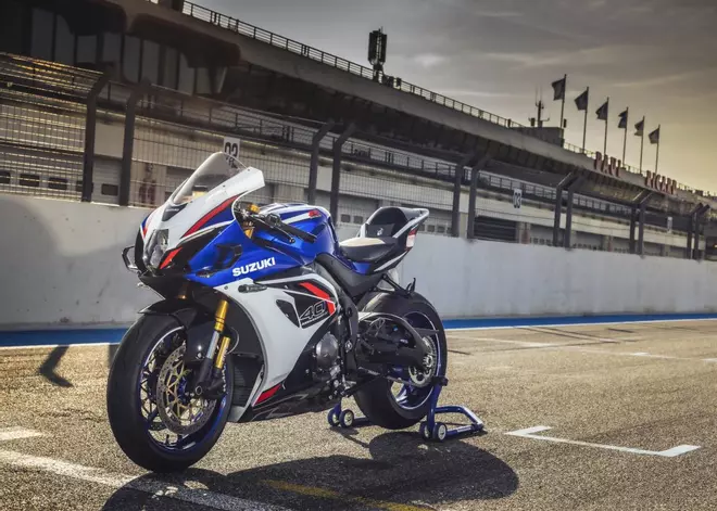Suzuki GSX-R1000R 40º Aniversario: Cuarenta años a todo gas