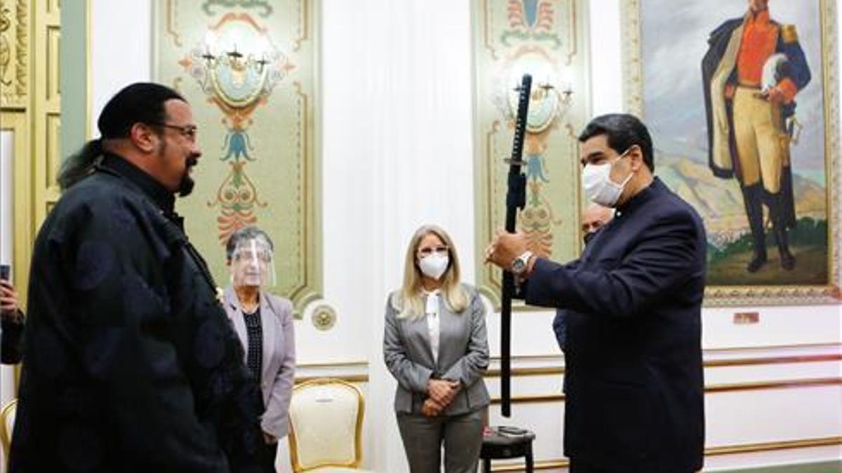 Maduro ha mantenido un encuentro con el actor Steven Seagle.