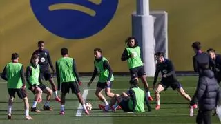 Flick ensaya su once de la Copa contra el Valencia