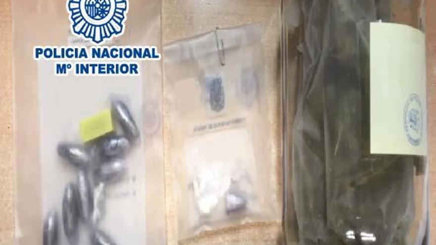 Dos detenidos en A Coruña por presunto tráfico de drogas