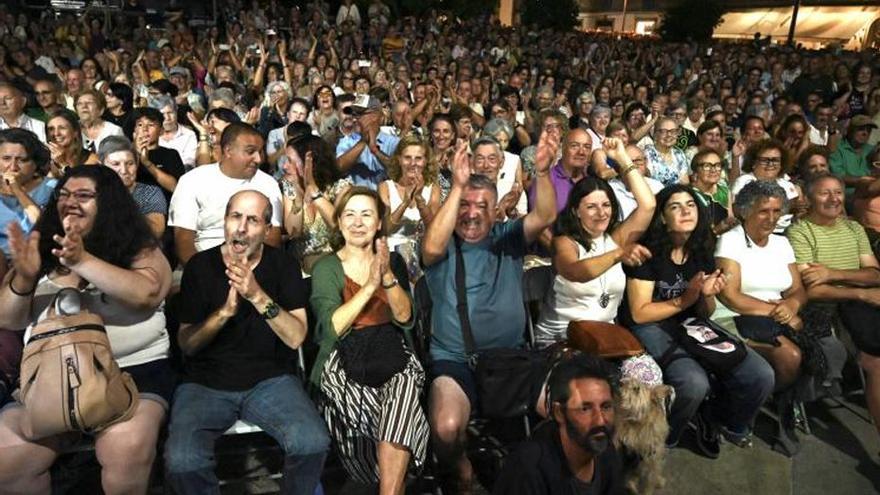 Una semana festiva: optimismo en bares y feriantes, que aún esperan por lo mejor