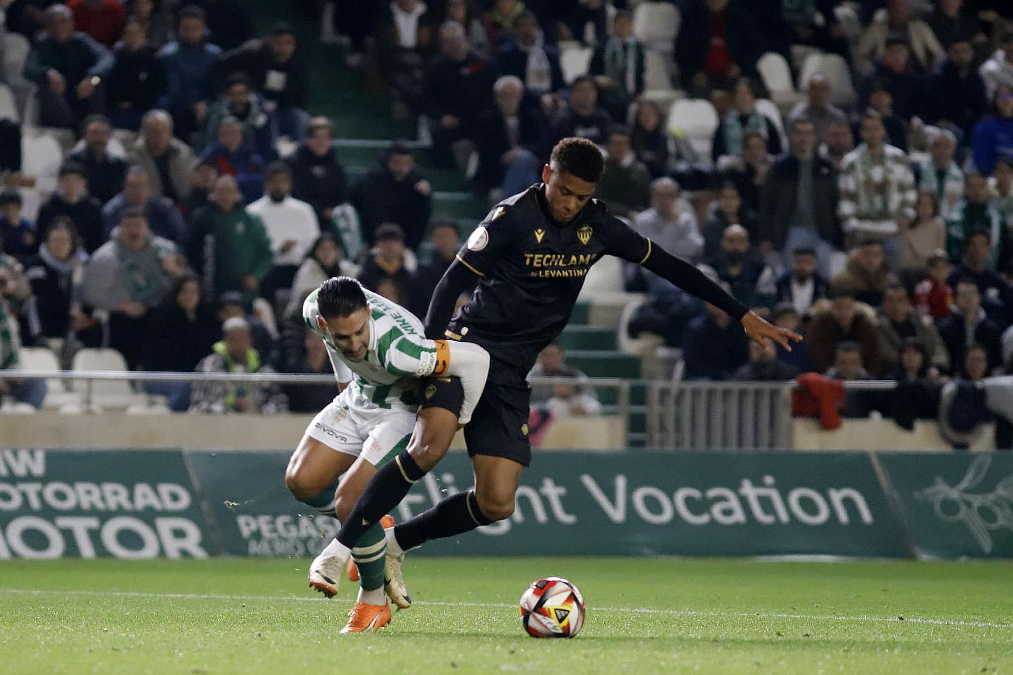 Córdoba CF-Castellón: las imágenes del partido en El Arcángel