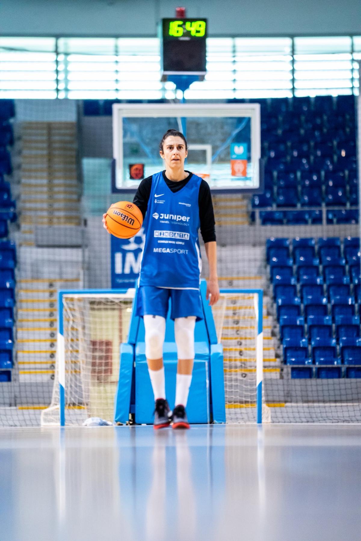 Alba Torrens, en su primer entreno con el Azulmarino el pasado martes