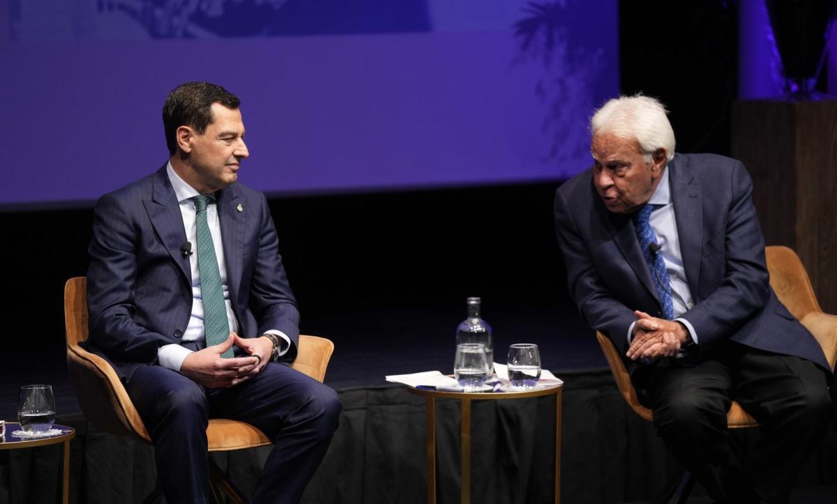 Juanma Moreno y Felipe González esta semana en Sevilla