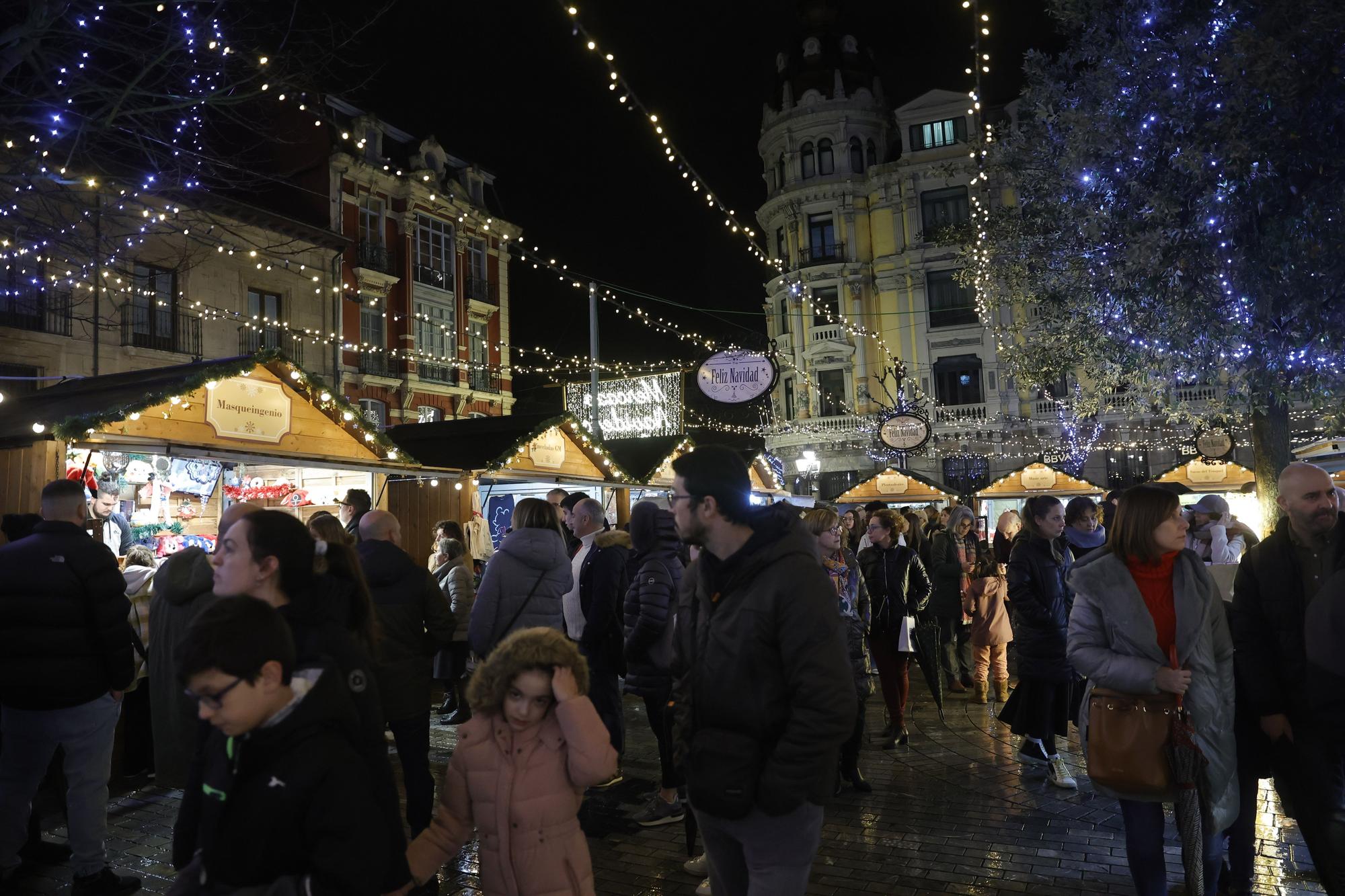 EN IMÁGENES: Ambiente navideño en Oviedo