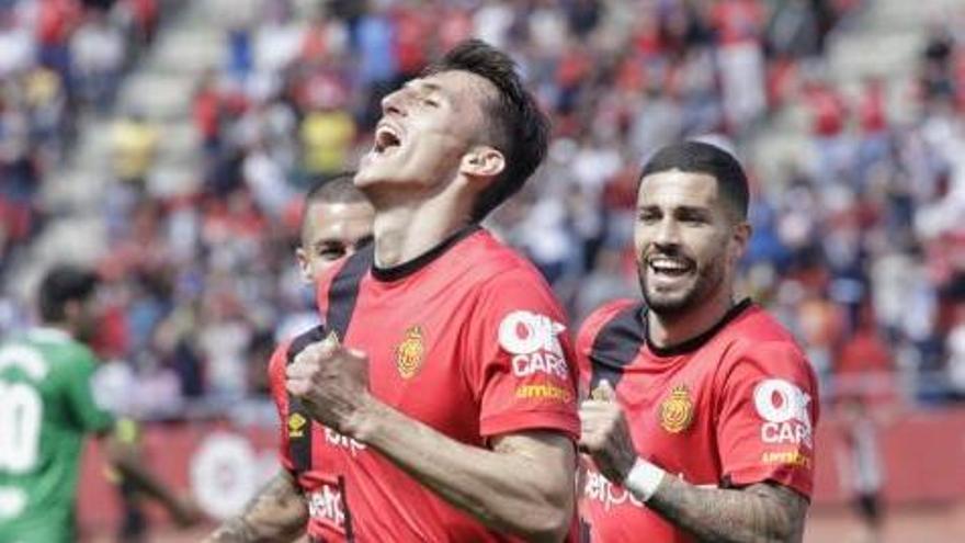 Álex López lässt Real Mallorca in der letzten Minute träumen