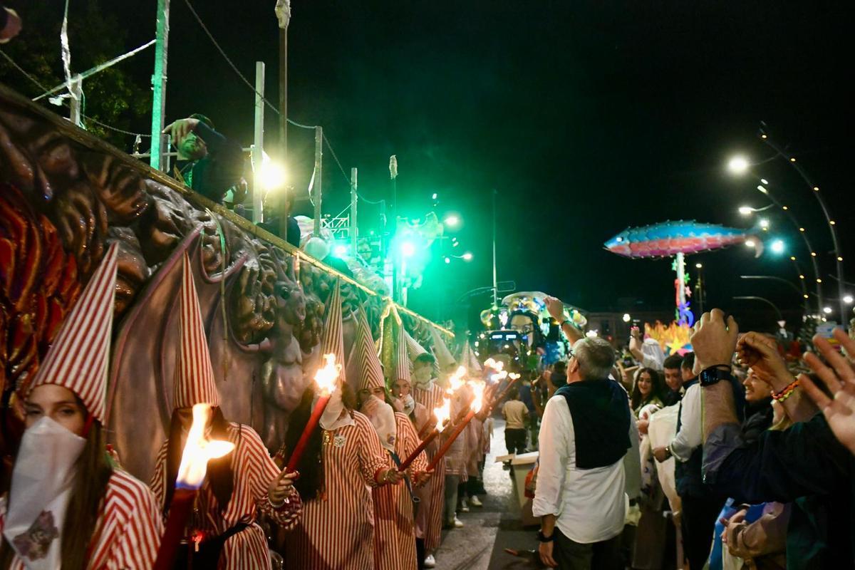 Las mejores imágenes del desfile del Entierro de la Sardina
