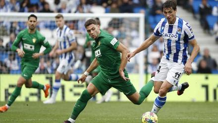 Resumen, goles y highlights de la Real Sociedad 2 - 0 Elche de la jornada 26 de LaLiga Santander