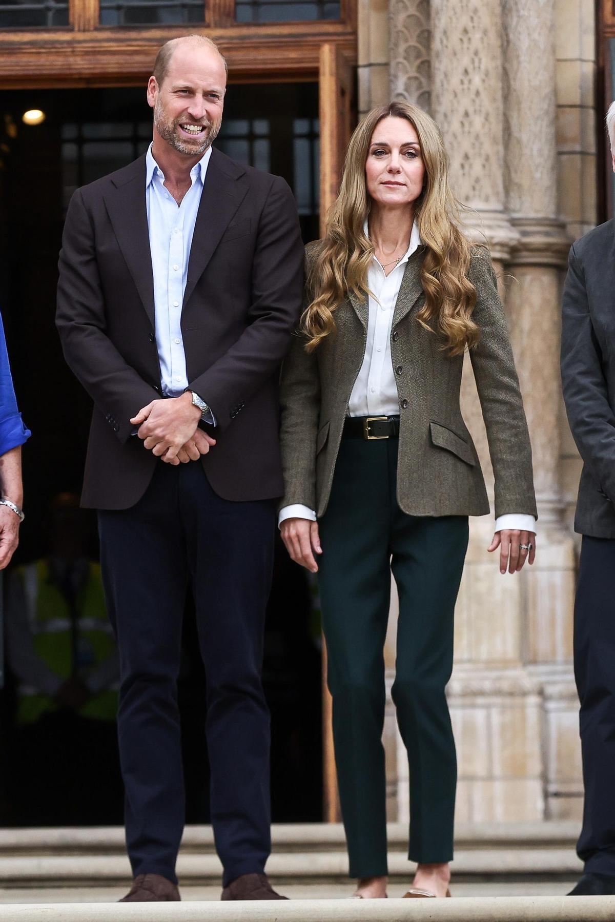 Kate Middleton cambia de ''look' y luce melena rubia
