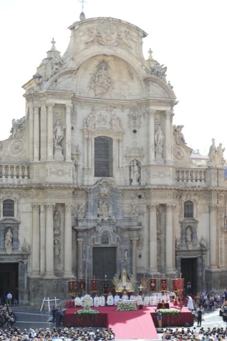 Coronación de la Virgen de la Soledad en la plaza Belluga