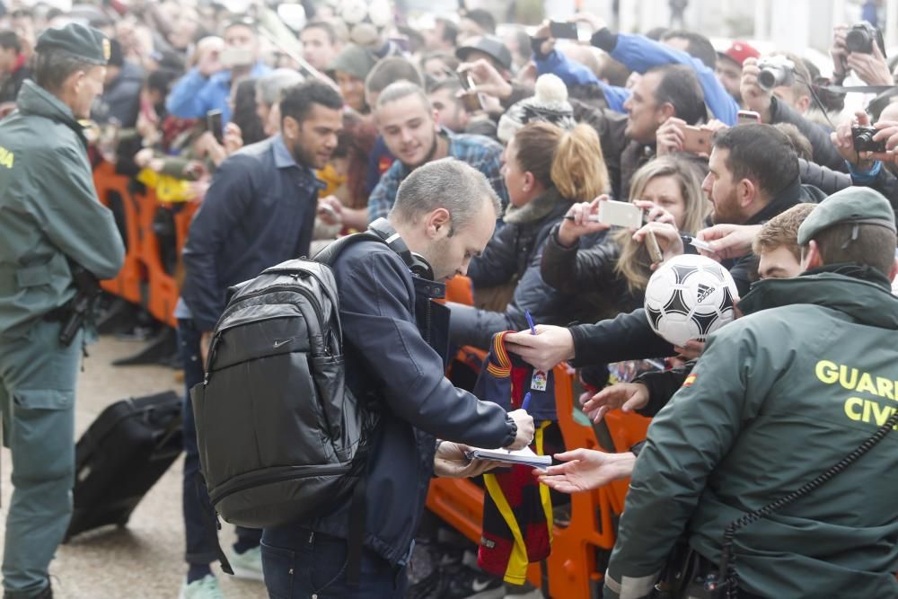 El Barcelona llega a Asturias para su duelo ante el Sporting