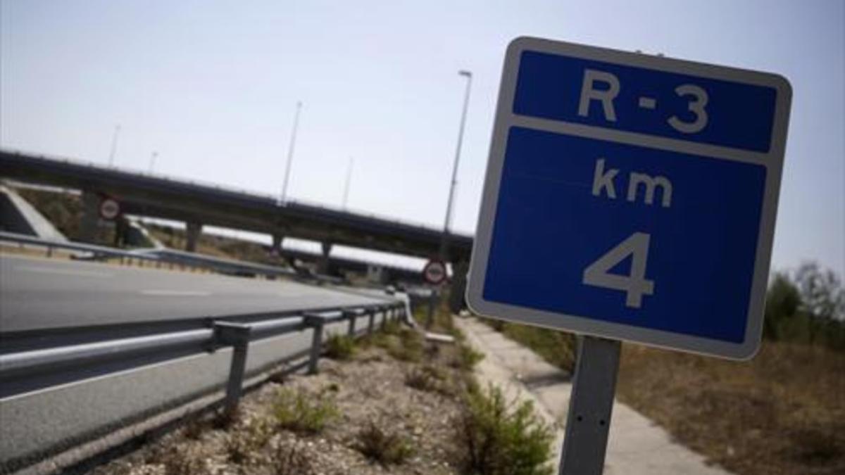 Letrero de la R-3, una de las autopistas rescatadas.