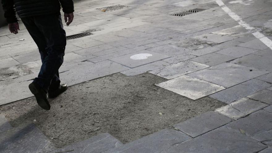 El nuevo pavimento de la plaza de España será de piedra artificial de color marfil