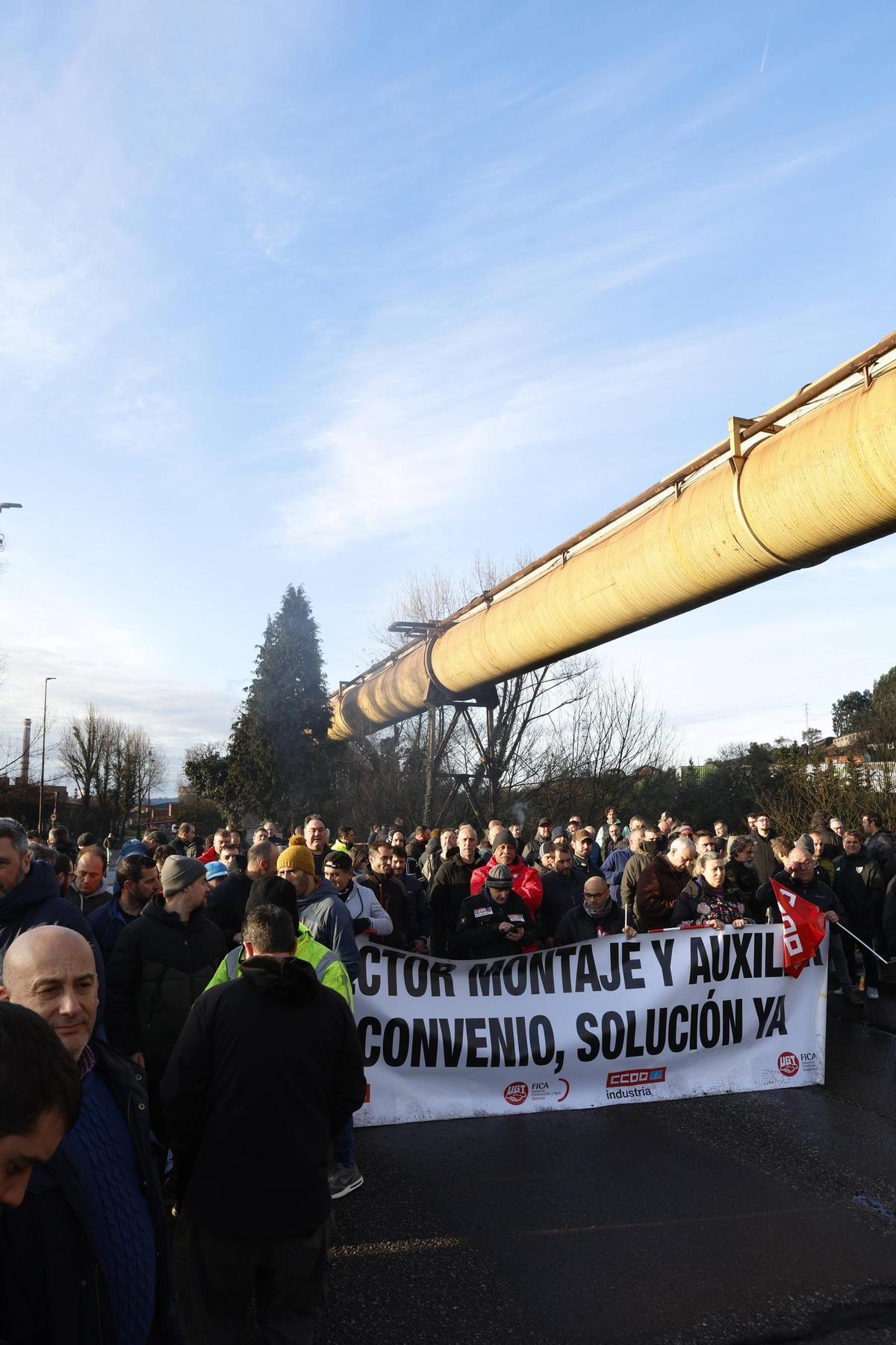 La huelga de la industria auxiliar asturiana, en imágenes