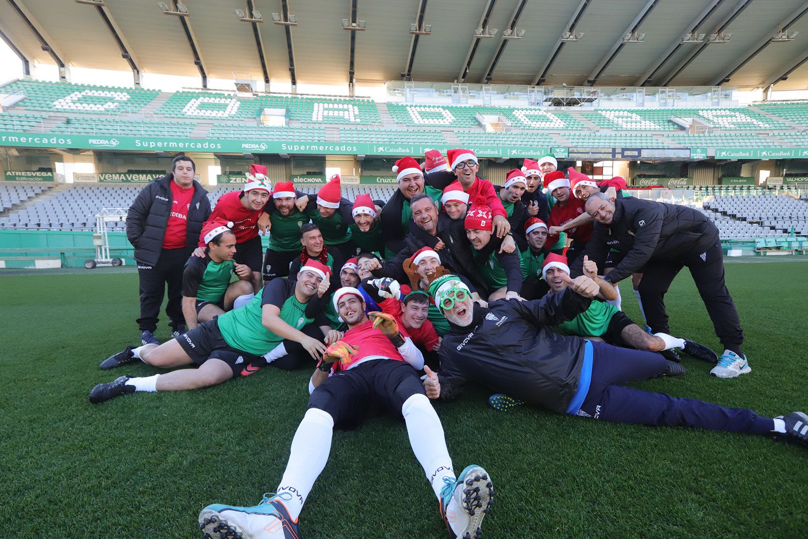 El Córdoba CF Genuine y su entrenamiento de Navidad, en imágenes