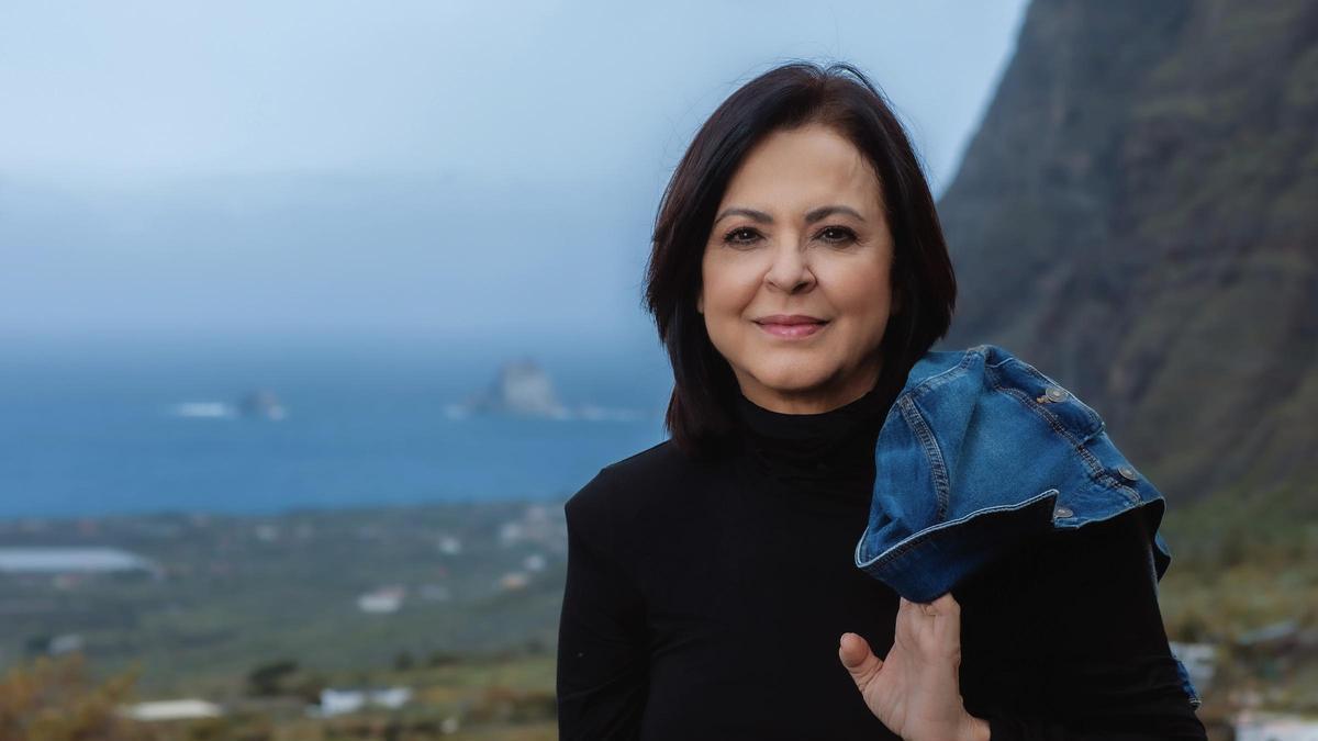 La intérprete musical y voz solista del grupo de música popular Mestisay, Olga Cerpa.