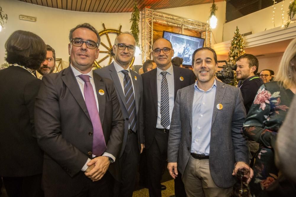 Vectalia celebra su cóctel solidario de Navidad