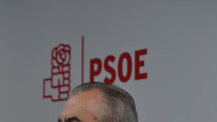 Tovar pide  una abstención mínima del PSOE para Rajoy