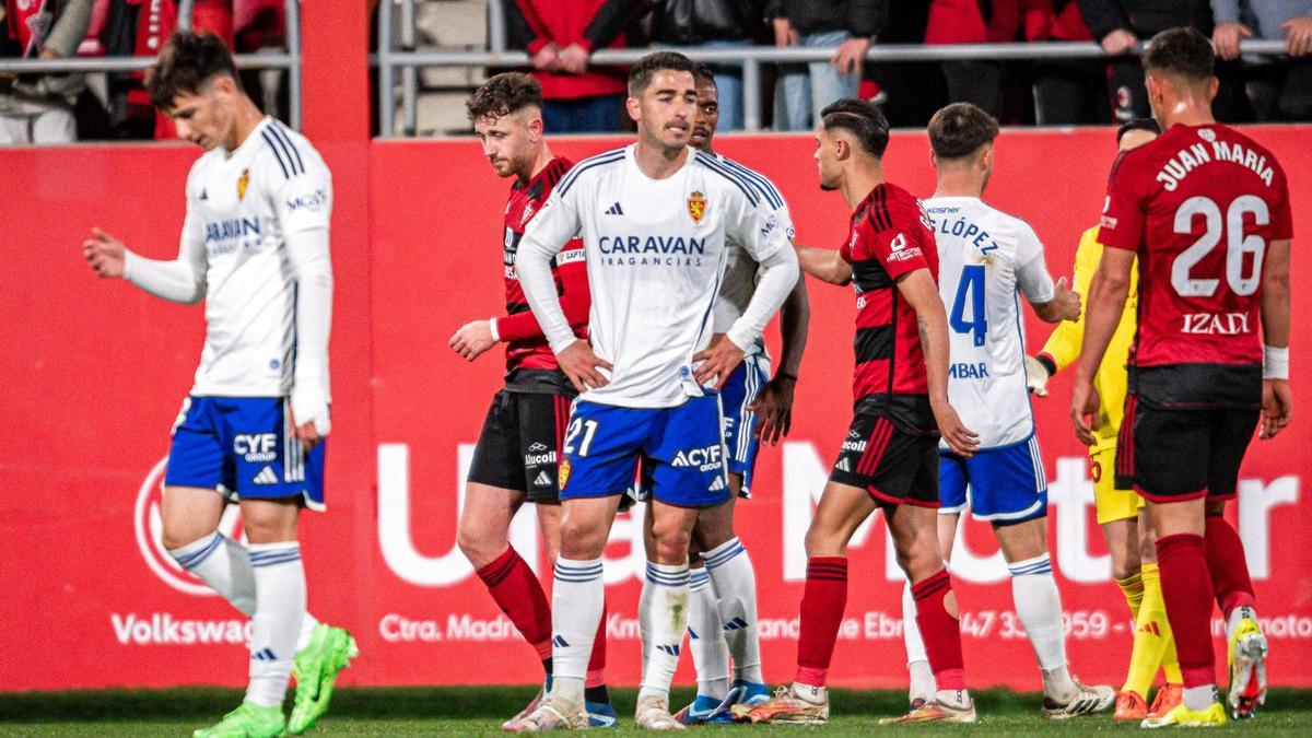 Pau Sans y Toni Moya, tras el empate en Anduva ante el Mirandés.