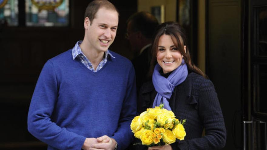 Los Duques de Cambridge, a su salida del hospital.