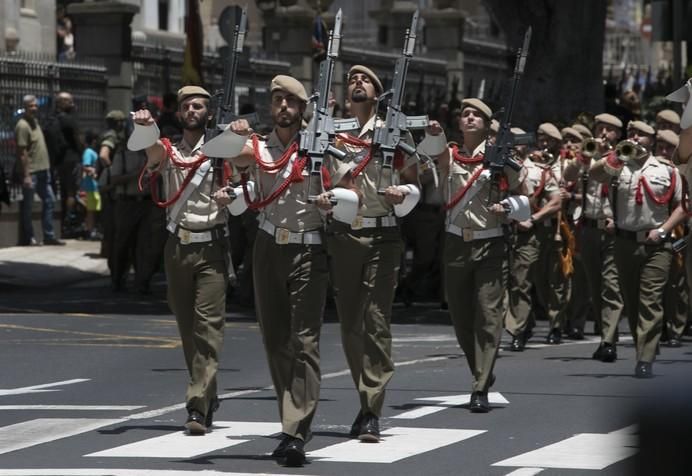 19/07/2017  EJERCITO DEFENSA   visita de la ministra de defensa María Dolores de Cospedal  a la capitanía  de canarias