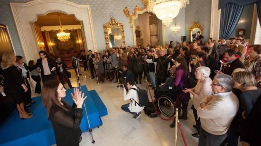 Salón Azul del Ayuntamiento de Alicante donde ayer se entregaron los diplomas.