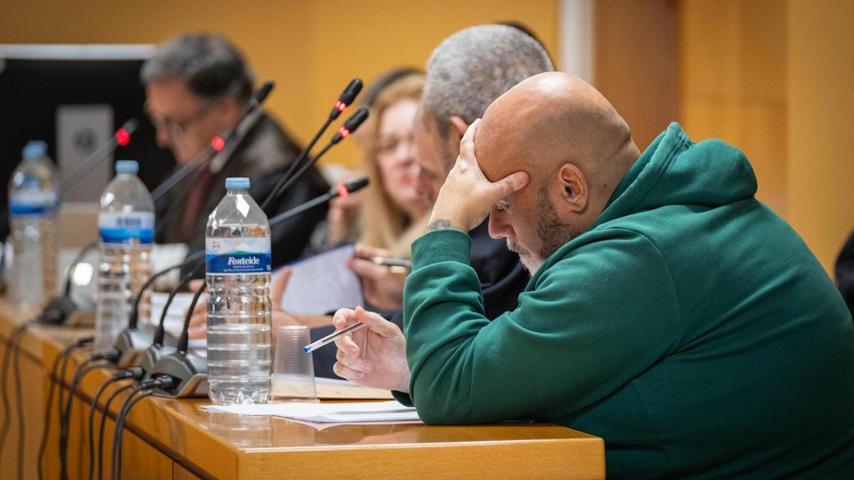 Antonio José, con la sudadera verde, fue considerado inocente de matar a Rubén